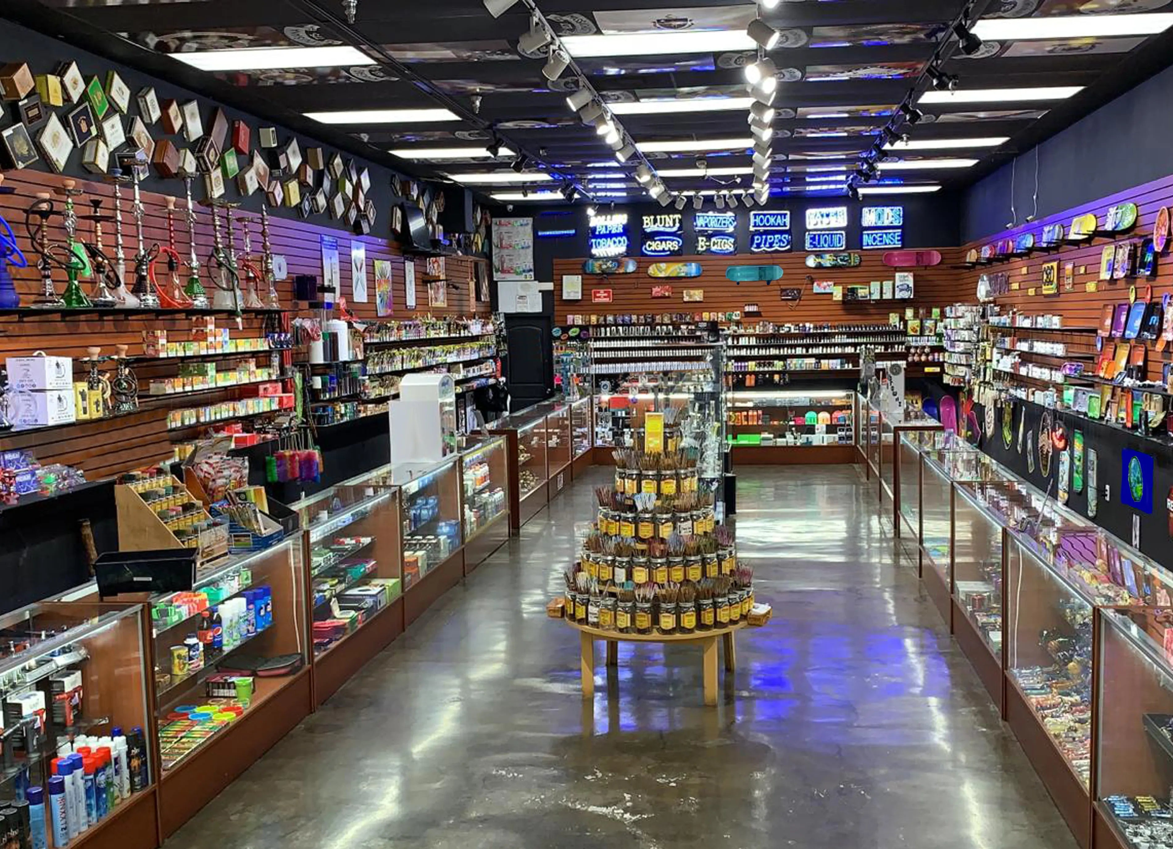 SMOKE SHOPS | GRINDERS & ROLL TRAYS - NOVELTY INC WHOLESALE