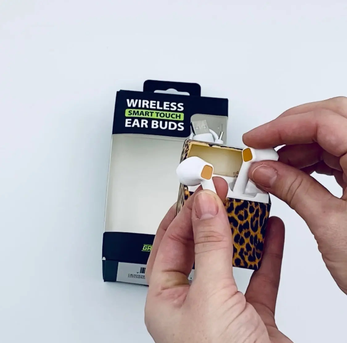 Wireless Earbuds with Magnetic Charging Case - 6 Pieces Per Retail Ready Display 22089 GADGET GEAR